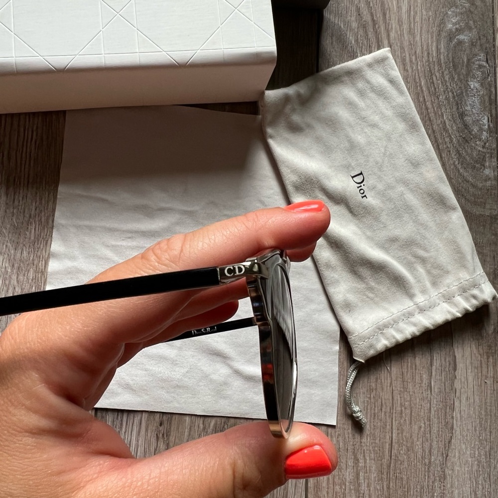 Dior Sunglasses - Picture 7 of 10